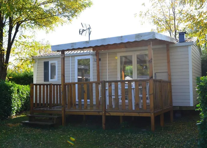 Flower Les Mijeannes אתר קמפינג Rieux-de-Pelleport