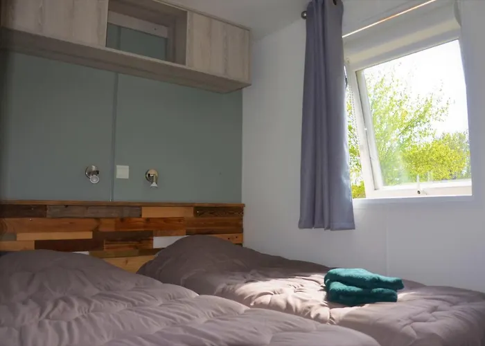 אתר קמפינג Flower Les Mijeannes Rieux-de-Pelleport