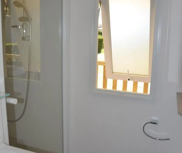 Flower Les Mijeannes אתר קמפינג Rieux-de-Pelleport