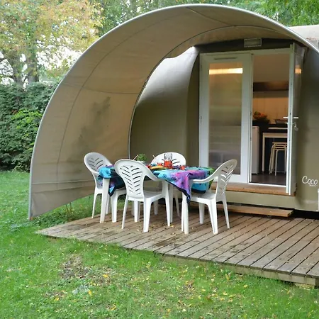 Flower Les Mijeannes Camping 4*
