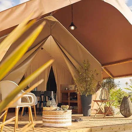 Flower Les Mijeannes 3* Rieux-de-Pelleport