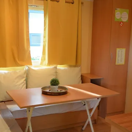 Flower Les Mijeannes Кемпинг 3*