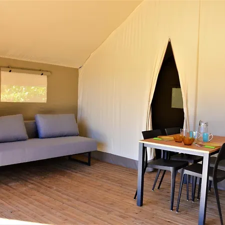 Flower Les Mijeannes Rieux-de-Pelleport