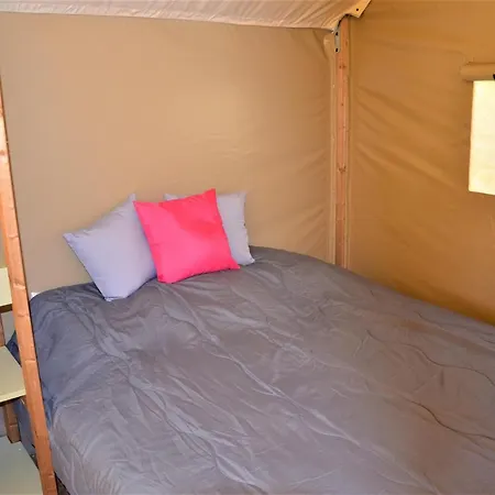 Flower Les Mijeannes Кемпинг 3*