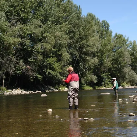 Кемпинг Flower Les Mijeannes Rieux-de-Pelleport