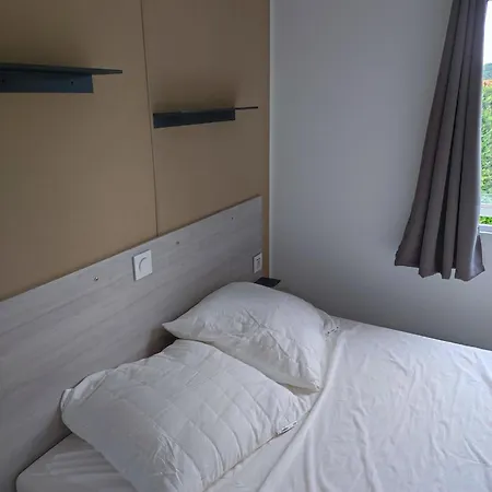 Flower Les Mijeannes Кемпинг 3*