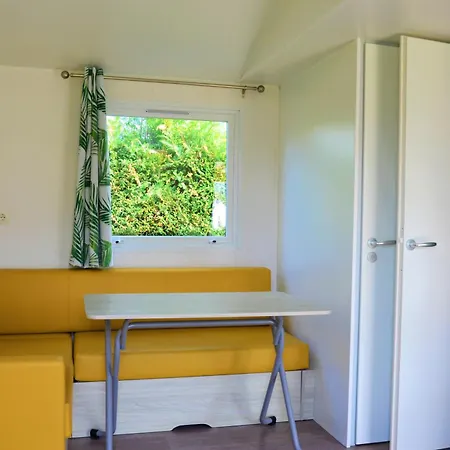 Flower Les Mijeannes Camping 4*